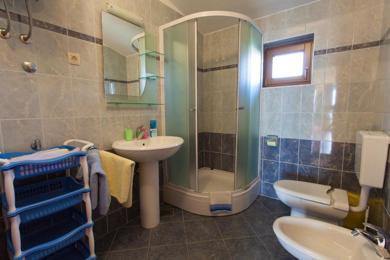 Apartman Vjekoslav Krk Town Eksteriør billede